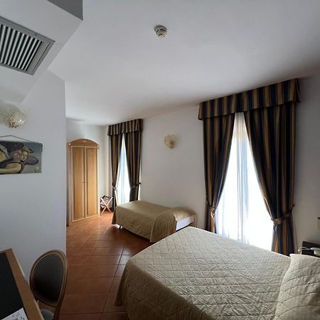 Hotel Bologna Florence Luaran gambar